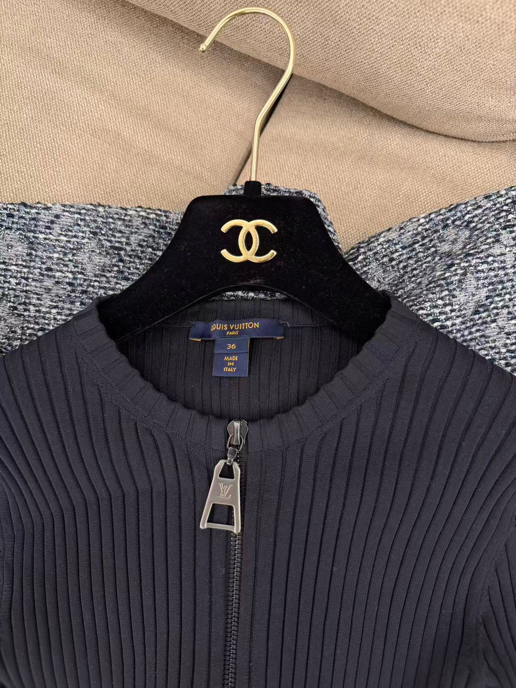 Louis Vuitton LV 拼接 Monogram 暗紋洋裝（36 碼）