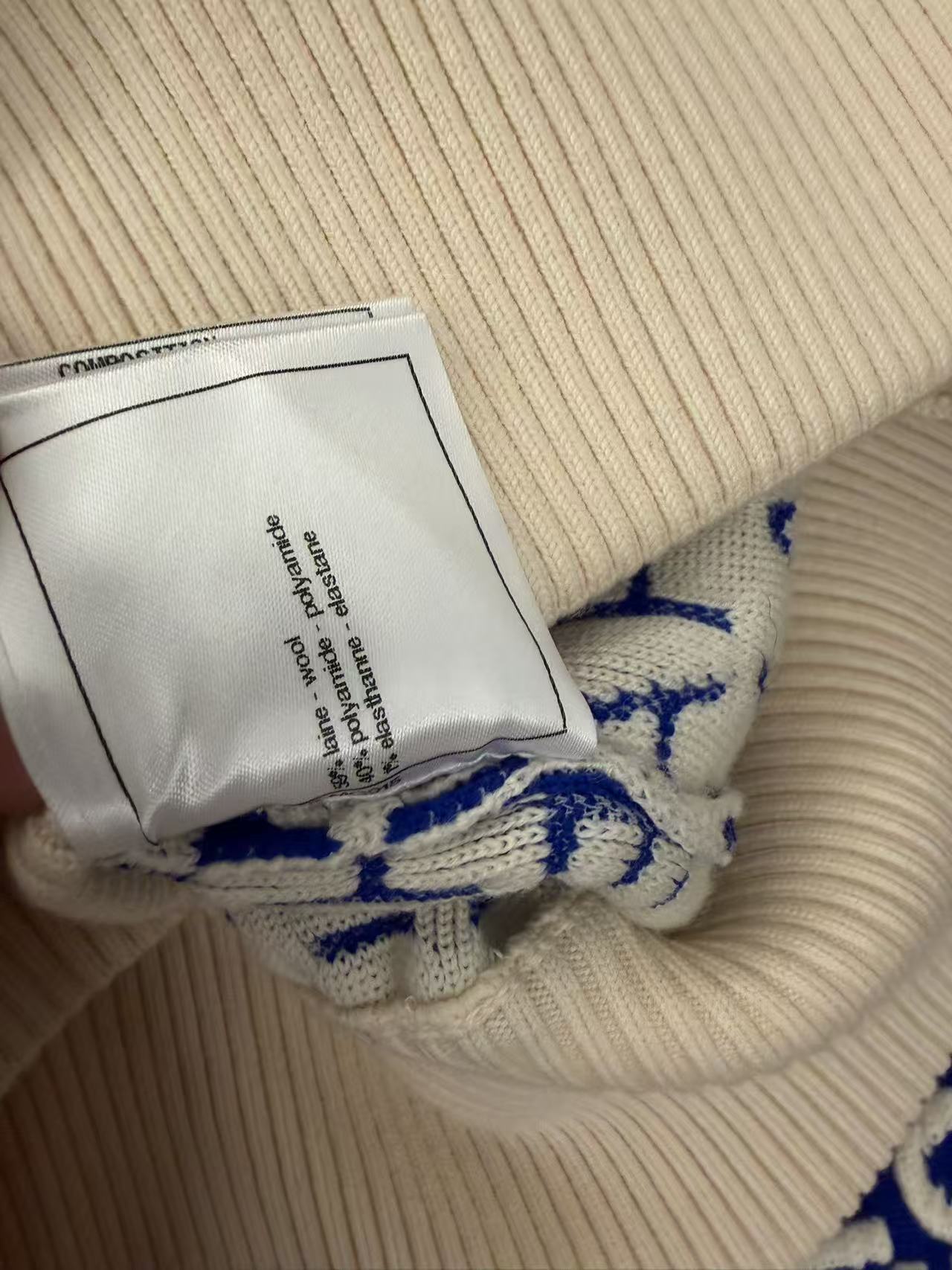 Chanel All-Over Logo Knit Zip-Up Jacket - Blue & Off-White 香奈儿 满印字母提花拉链针织夹克 蓝白配色