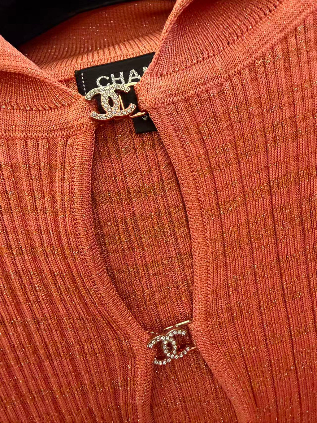 Chanel Coral Lurex Ribbed Knit Polo Top 香奈儿 珊瑚金葱坑条针织 Polo 上衣
