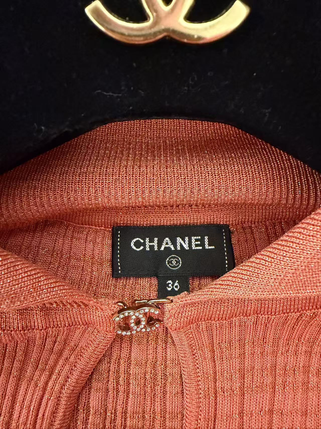 Chanel Coral Lurex Ribbed Knit Polo Top 香奈儿 珊瑚金葱坑条针织 Polo 上衣