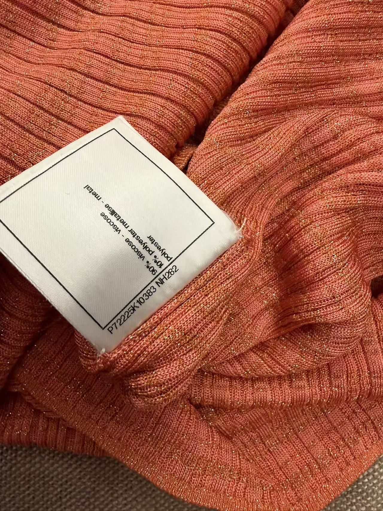 Chanel Coral Lurex Ribbed Knit Polo Top 香奈儿 珊瑚金葱坑条针织 Polo 上衣