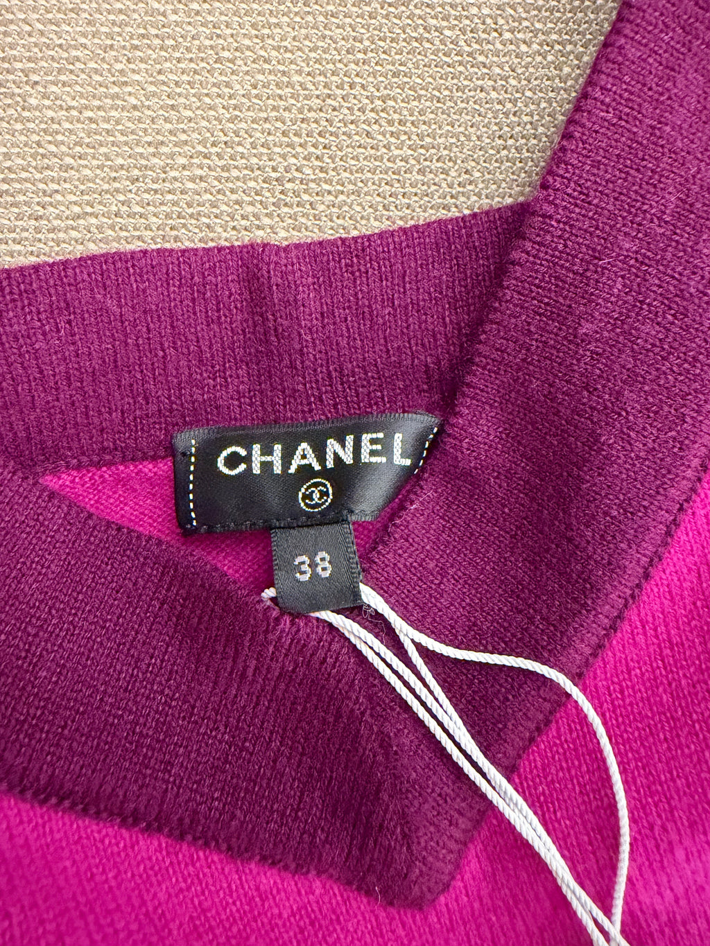CHANEL 20A 夢幻玫紅撞色羊絨吊帶背心 帶吊牌