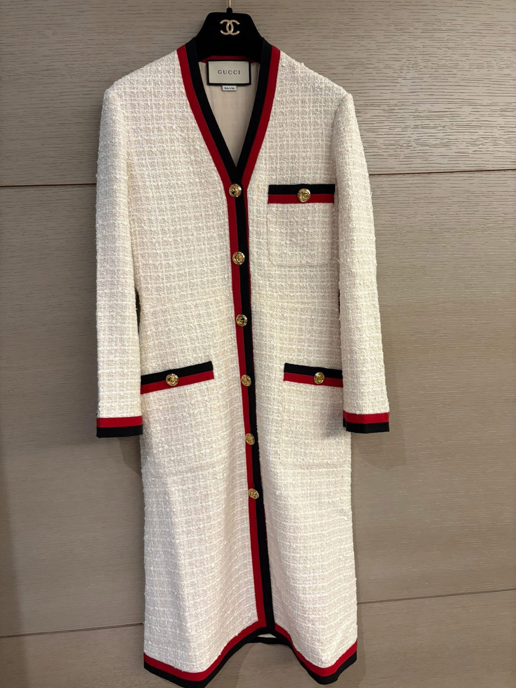 GUCCI 復古經典紅黑織帶滾邊米白粗花呢長款大衣 38 碼