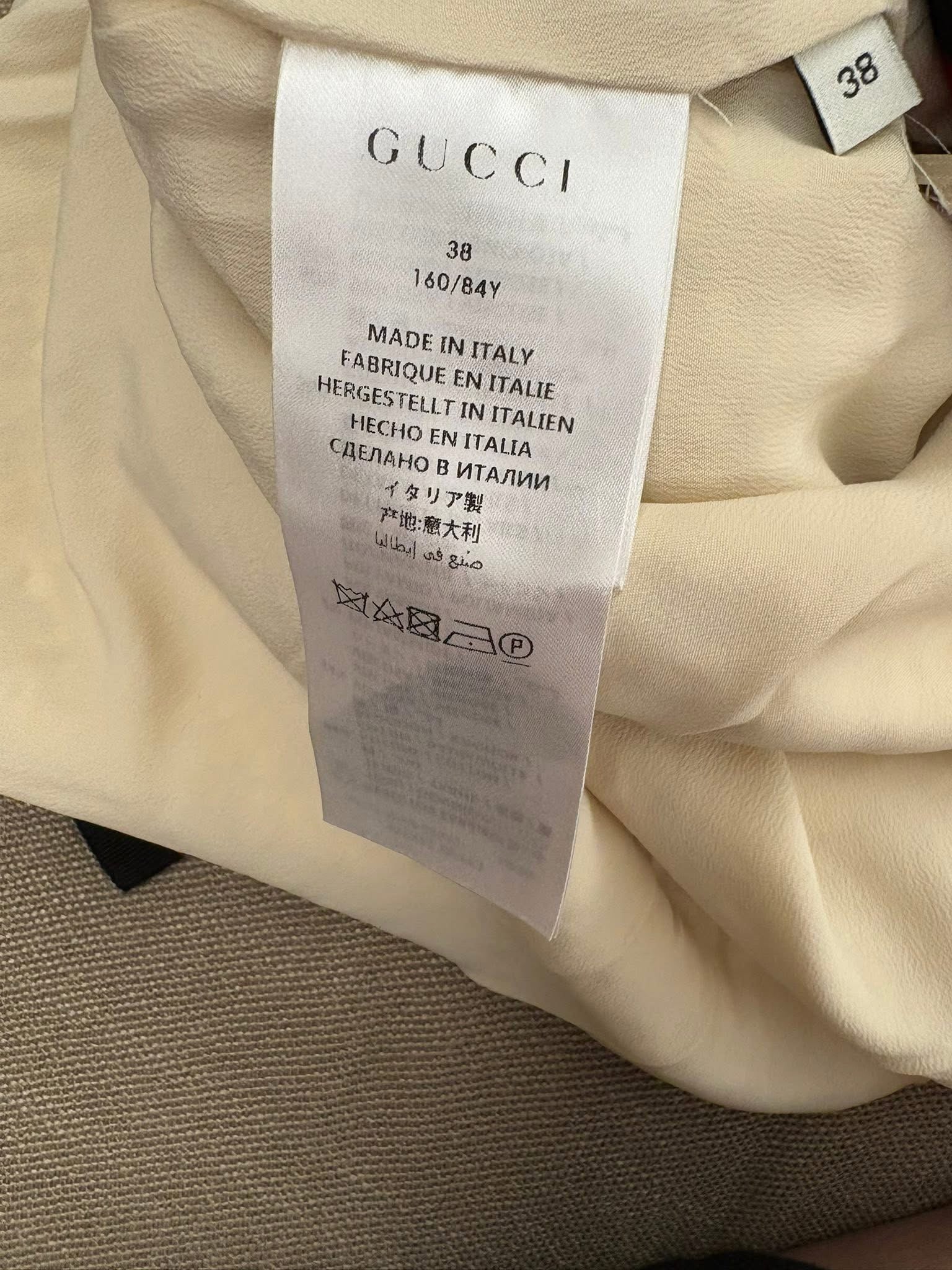 GUCCI 復古經典紅黑織帶滾邊米白粗花呢長款大衣 38 碼