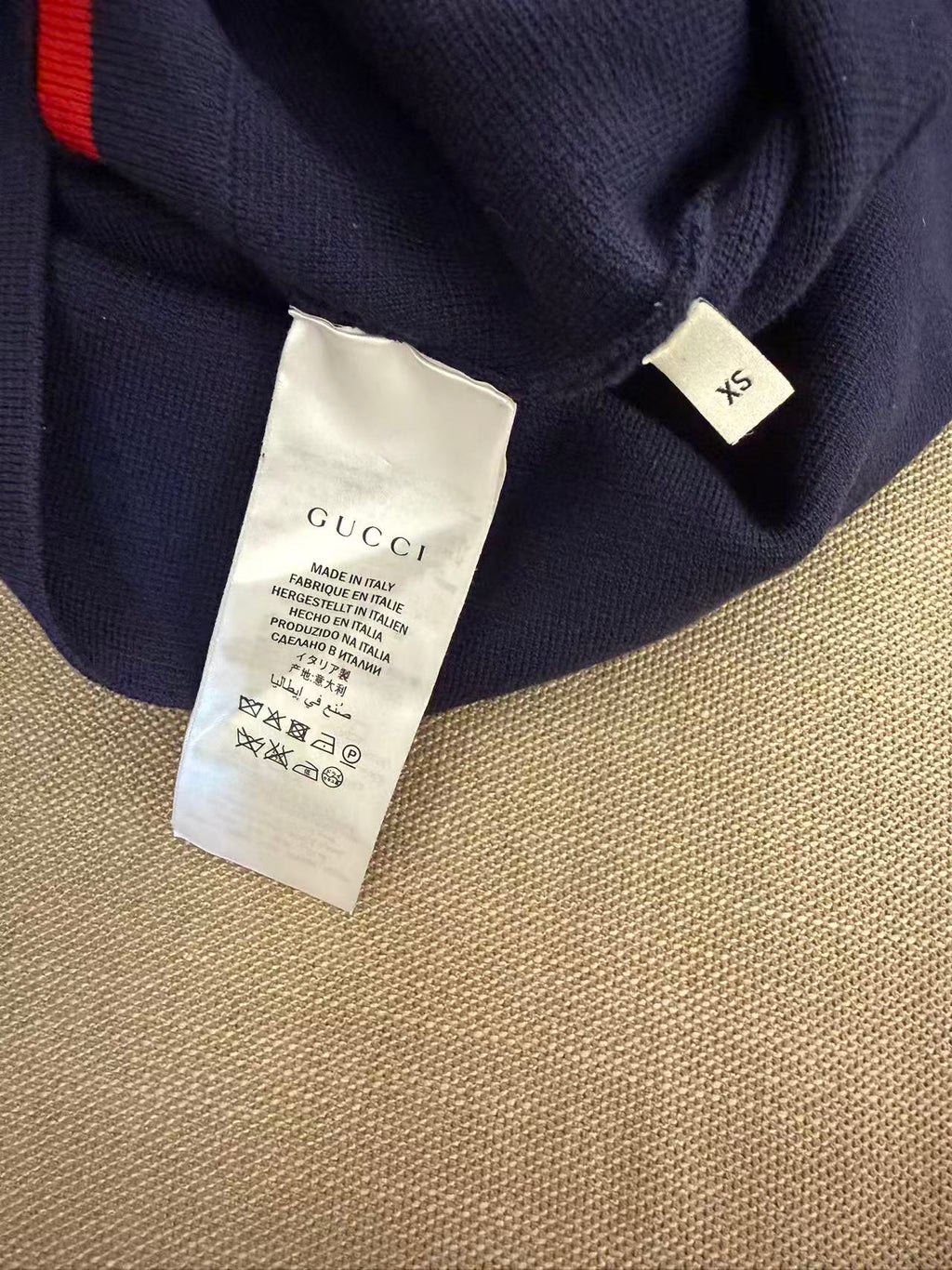 GUCCI 復古學院風藏青紅金織帶荷葉珍珠扣針織洋裝 XS 碼