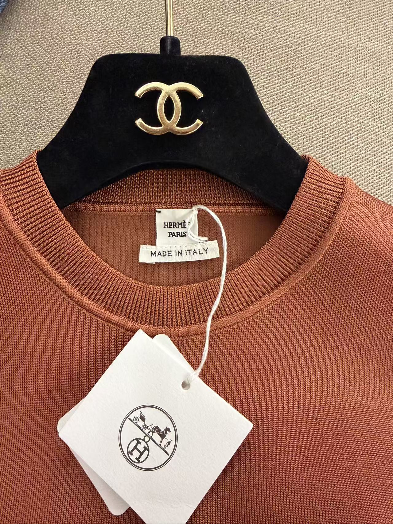 HERMÈS 焦糖棕圓領絲混紡短版無袖針織背心 38 碼 義大利製全新全套吊牌