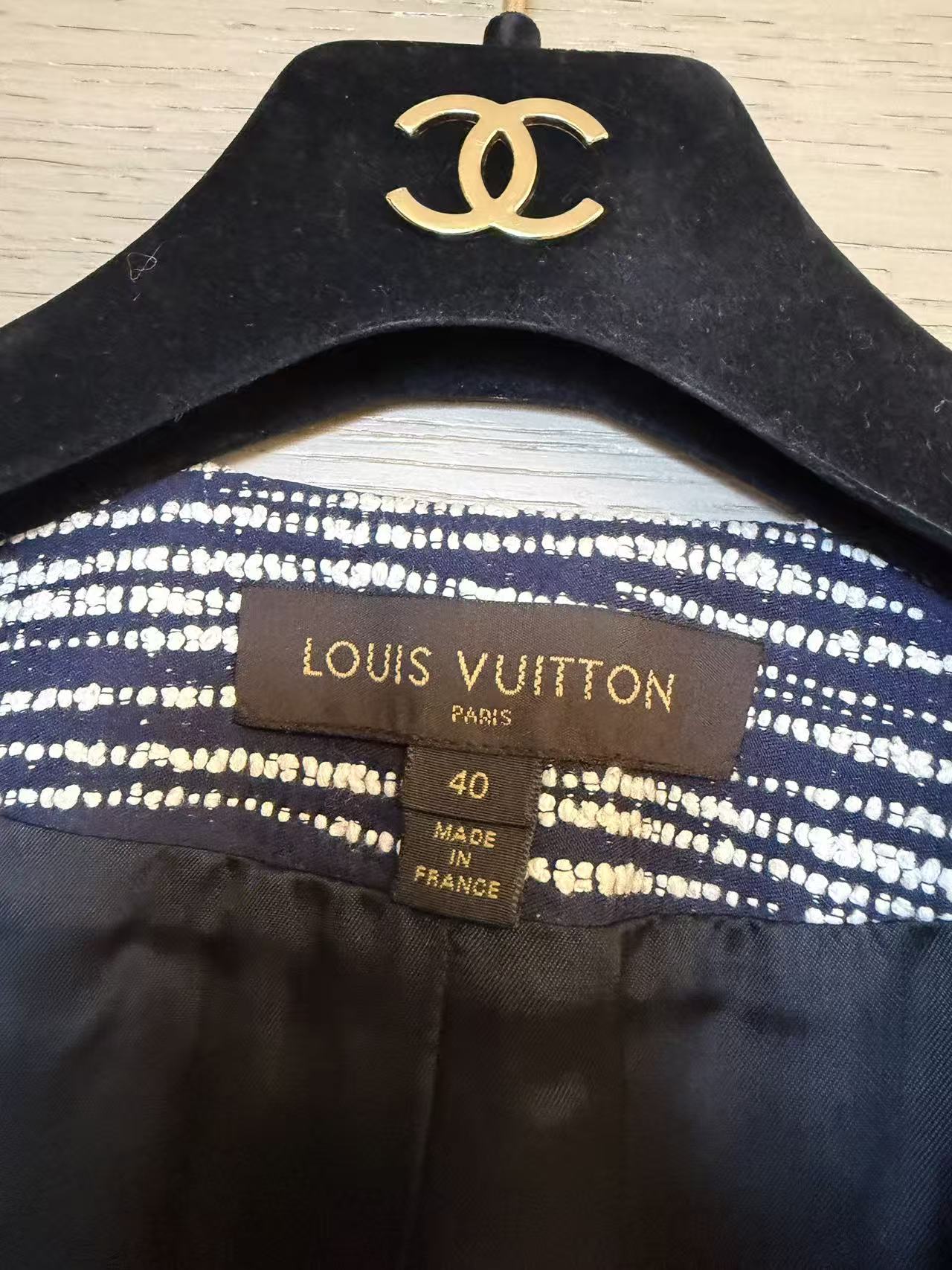 LOUIS VUITTON 藏青白混色粗花呢 V 領編織西裝外套 40 碼 法國製二手精品