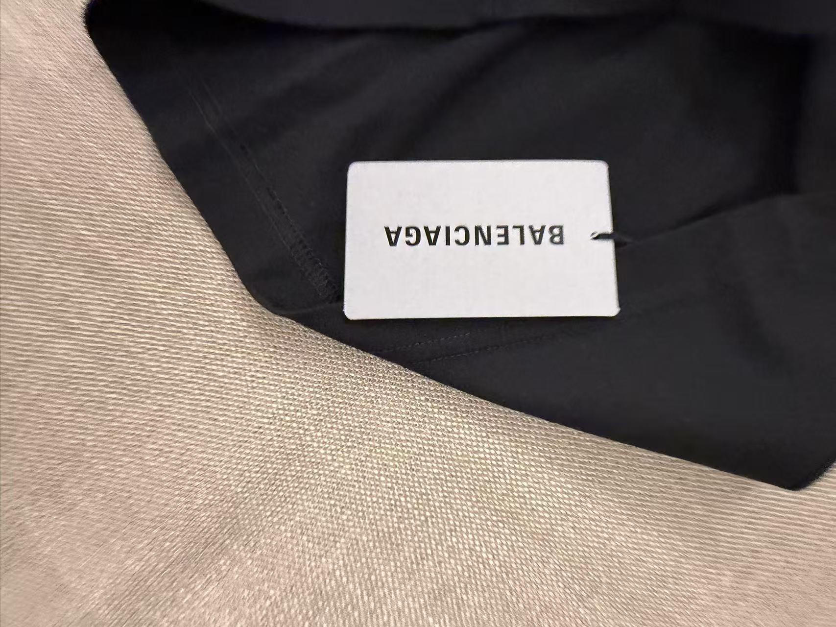 Balenciaga 經典波浪彩條 Logo 黑色合身短袖 T 恤 S 碼 葡萄牙製二手精品