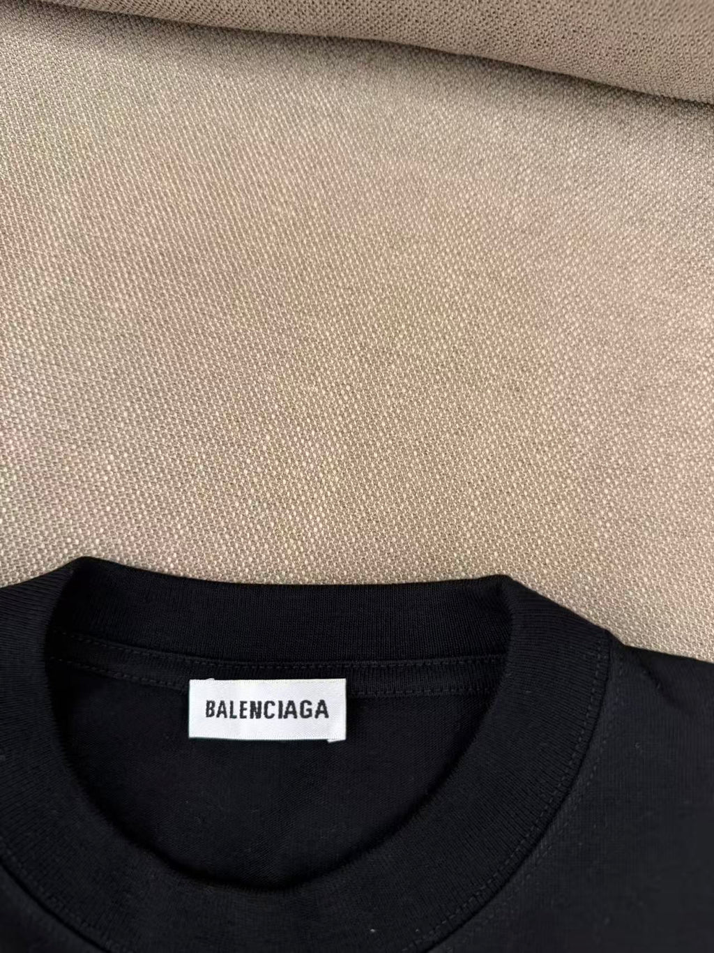 Balenciaga 經典波浪彩條 Logo 黑色合身短袖 T 恤 S 碼 葡萄牙製二手精品