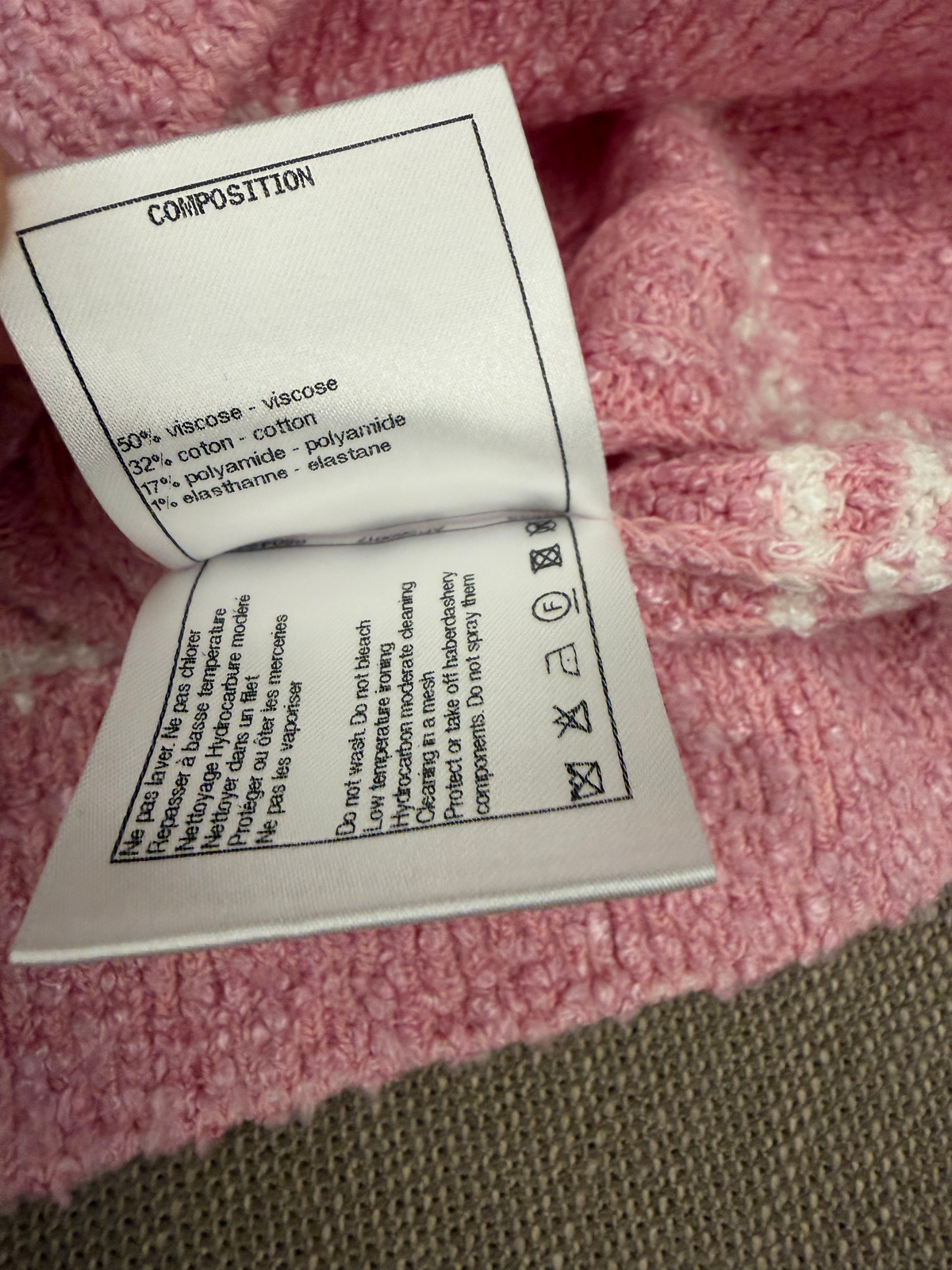 CHANEL 義大利製 少女粉豎紋針織背心 胸前雙 C 刺繡無袖馬甲 38 碼 全新帶吊牌