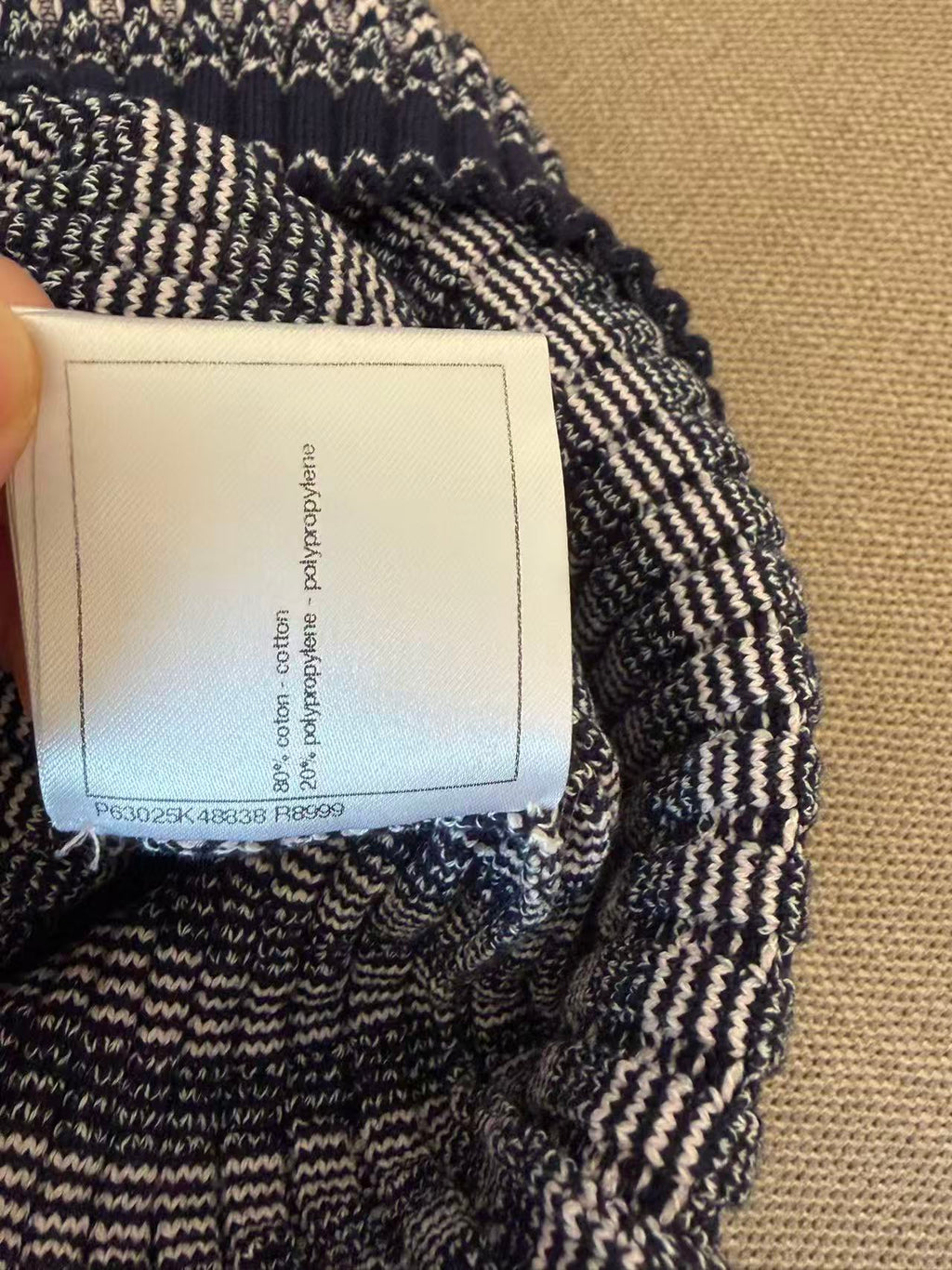 CHANEL 爆款雙 C 刺繡條紋針織短袖上衣