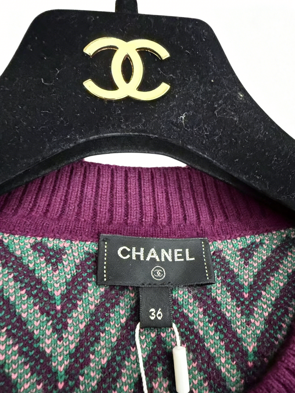 Chanel Chevron Knit Dress with CC Logo - Burgundy/Pink/Green 香奈兒 經典雙 C 人字紋針織連衣裙 紫粉撞色
