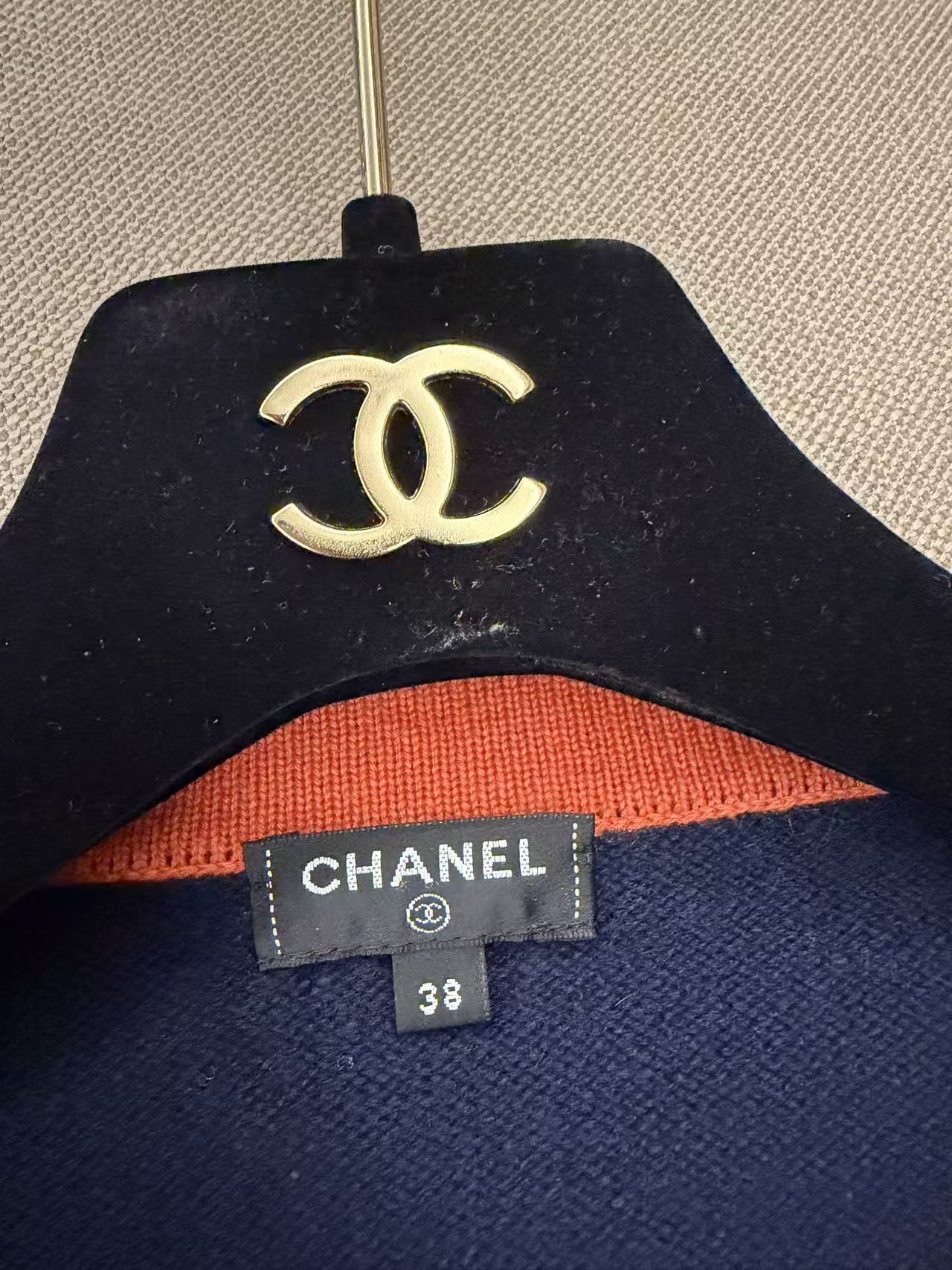 CHANEL 罕見漢堡系列 100% 羊絨撞色開衫