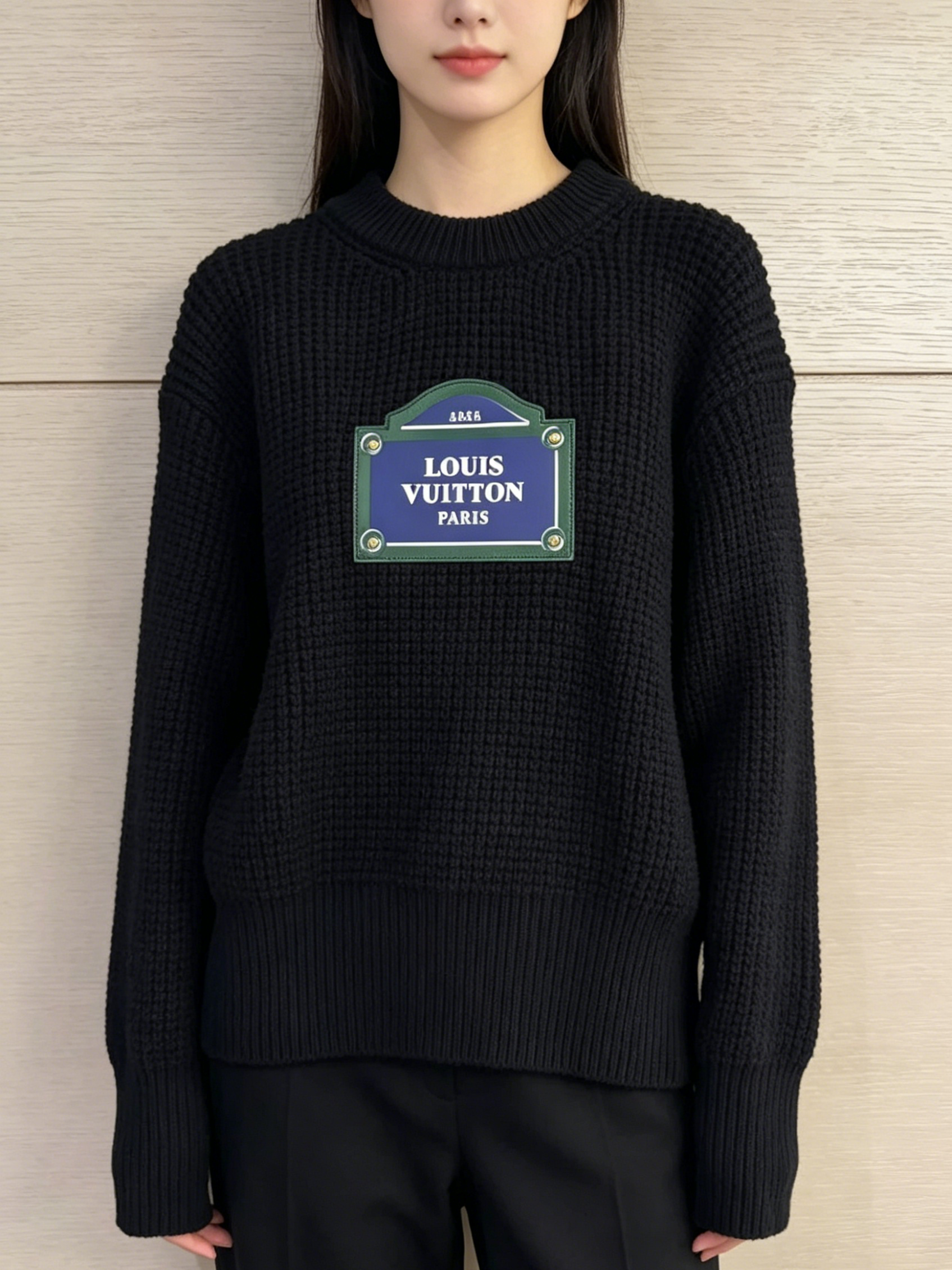 Louis Vuitton Oversize 路牌 Logo 黑毛衣（XS）
