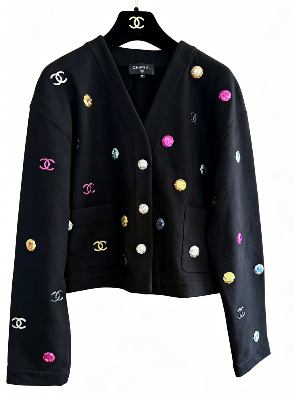 CHANEL 寶石刺繡 V 領短款開衫外套